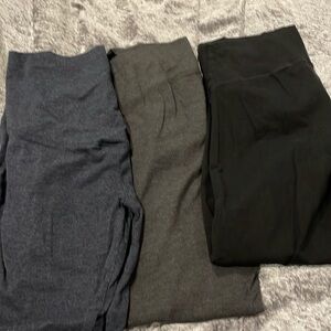 Old
Navy maternity leggings
